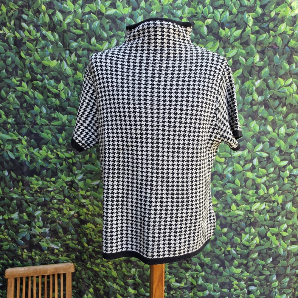 Norm Thompson Houndstooth Knit Top Made in Italy Black White Size Large